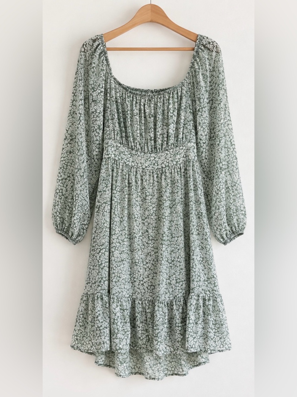 NWT Mason & Belle Mila Back Detail Floral Dress Mint L